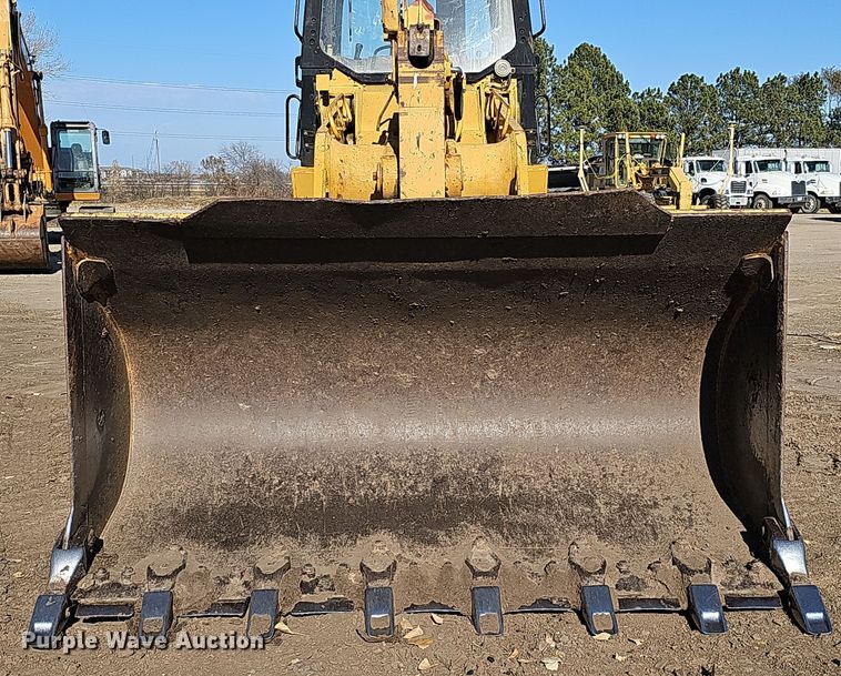 image for item DQ8473 2001 Caterpillar 963C track loader