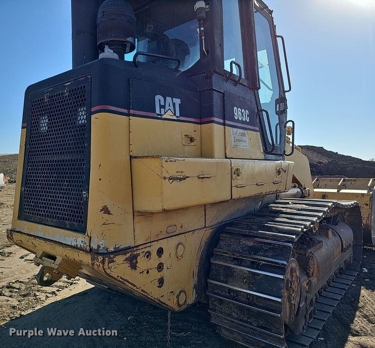 image for item DQ8473 2001 Caterpillar 963C track loader