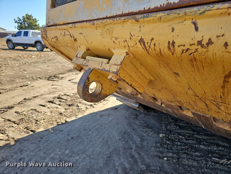 image for item DQ8473 2001 Caterpillar 963C track loader