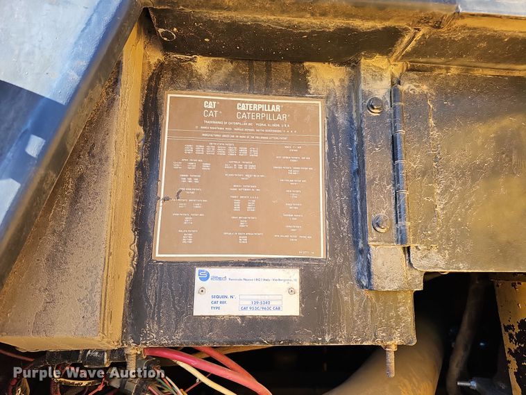 image for item DQ8473 2001 Caterpillar 963C track loader