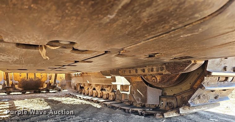 image for item DQ8473 2001 Caterpillar 963C track loader