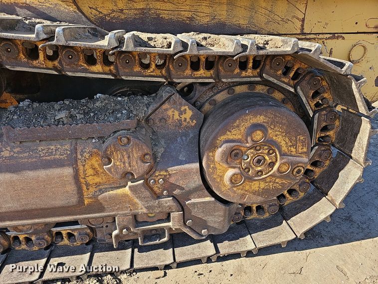 image for item DQ8473 2001 Caterpillar 963C track loader