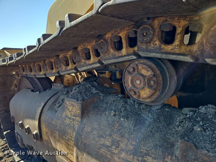 image for item DQ8473 2001 Caterpillar 963C track loader