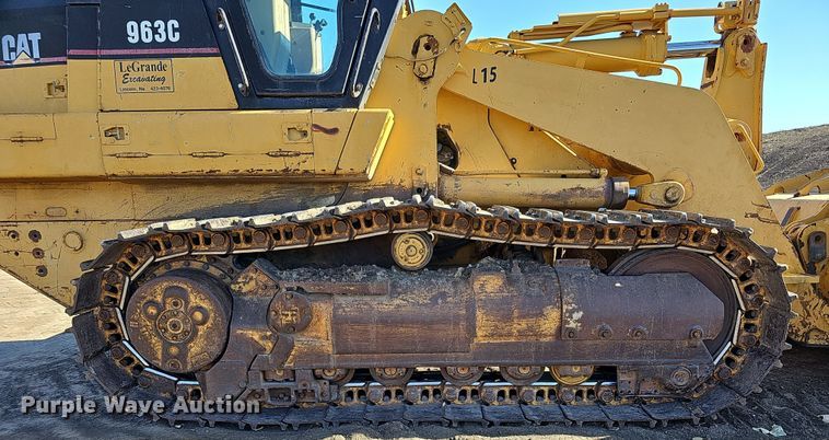 image for item DQ8473 2001 Caterpillar 963C track loader