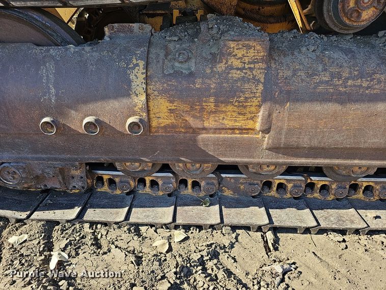 image for item DQ8473 2001 Caterpillar 963C track loader