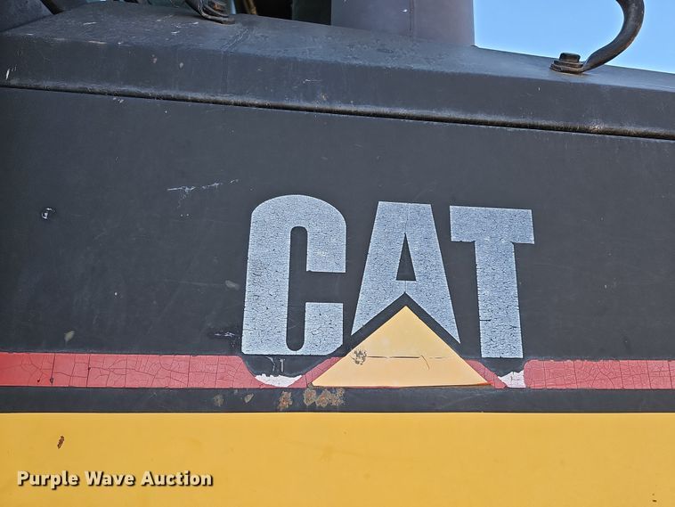 image for item DQ8473 2001 Caterpillar 963C track loader