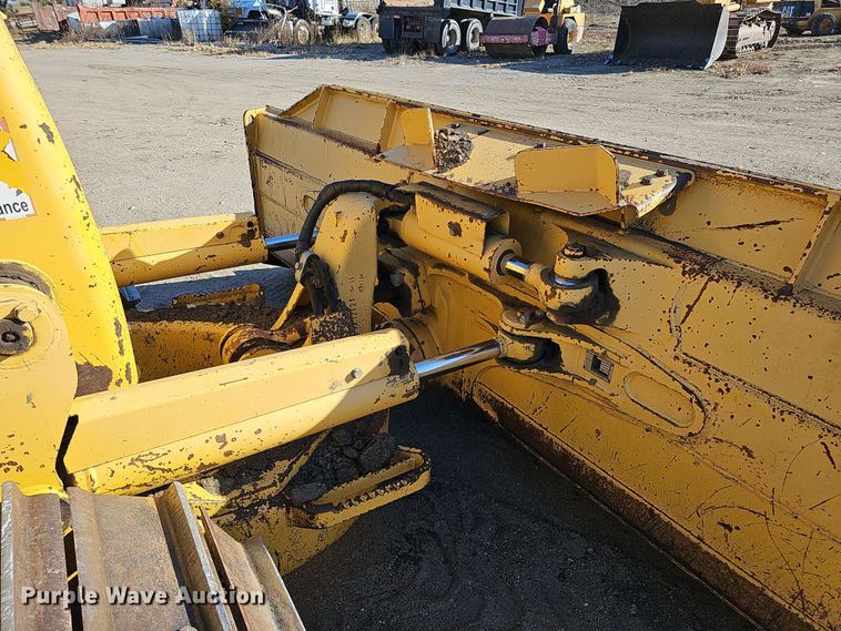 image for item DQ8474 2008 Komatsu D51PX-22 dozer