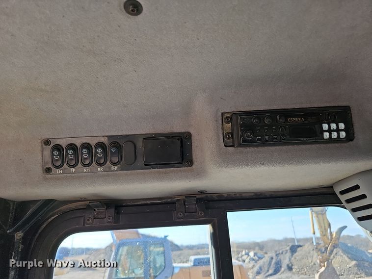 image for item DQ8474 2008 Komatsu D51PX-22 dozer