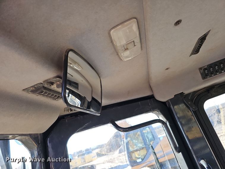 image for item DQ8474 2008 Komatsu D51PX-22 dozer