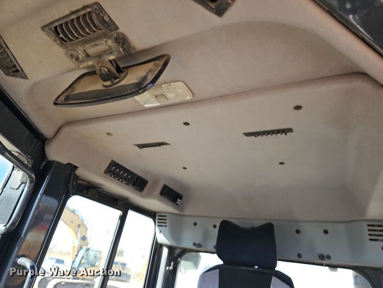 image for item DQ8474 2008 Komatsu D51PX-22 dozer