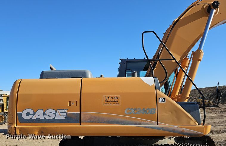 image for item DQ8475 2010 Case CX240B excavator
