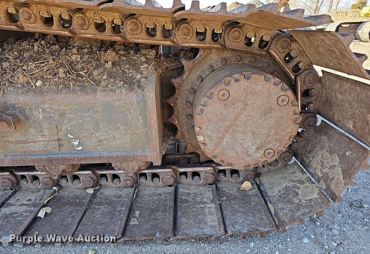 image for item DQ8475 2010 Case CX240B excavator