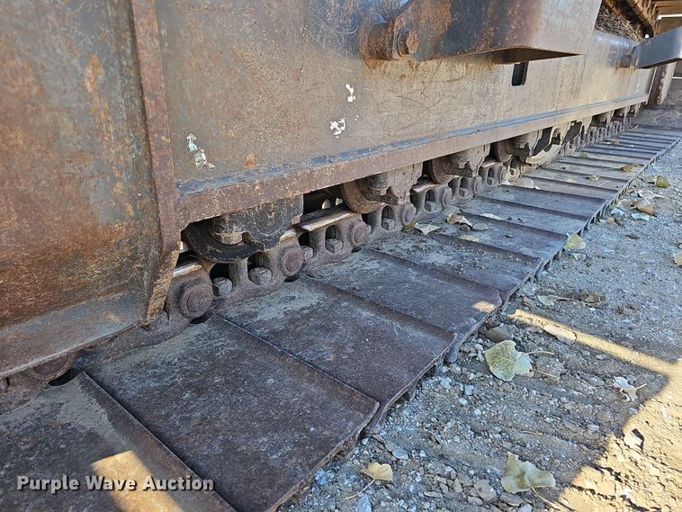 image for item DQ8475 2010 Case CX240B excavator