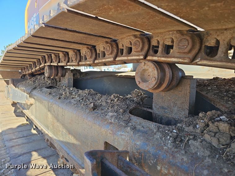 image for item DQ8475 2010 Case CX240B excavator