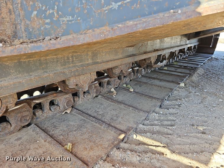 image for item DQ8475 2010 Case CX240B excavator