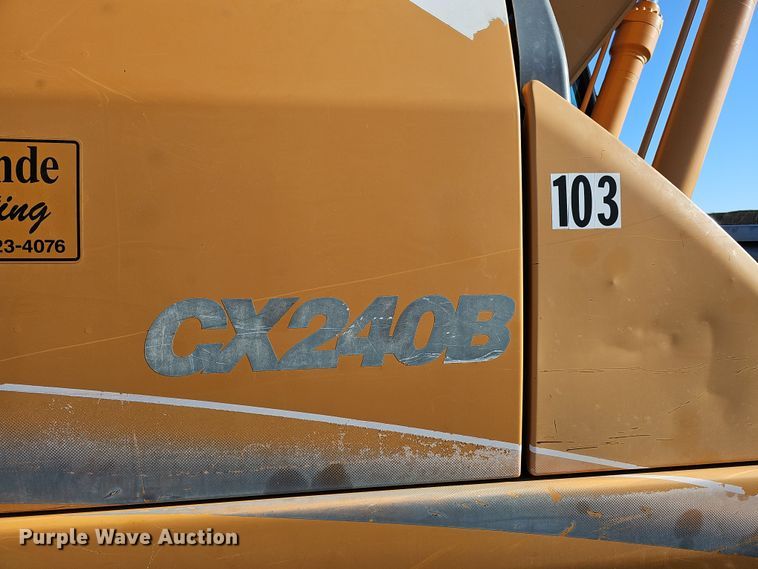 image for item DQ8475 2010 Case CX240B excavator