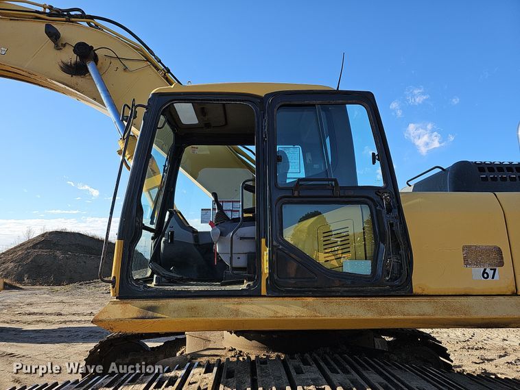 image for item DQ8476 2005 Komatsu  PC300 HD-7 excavator
