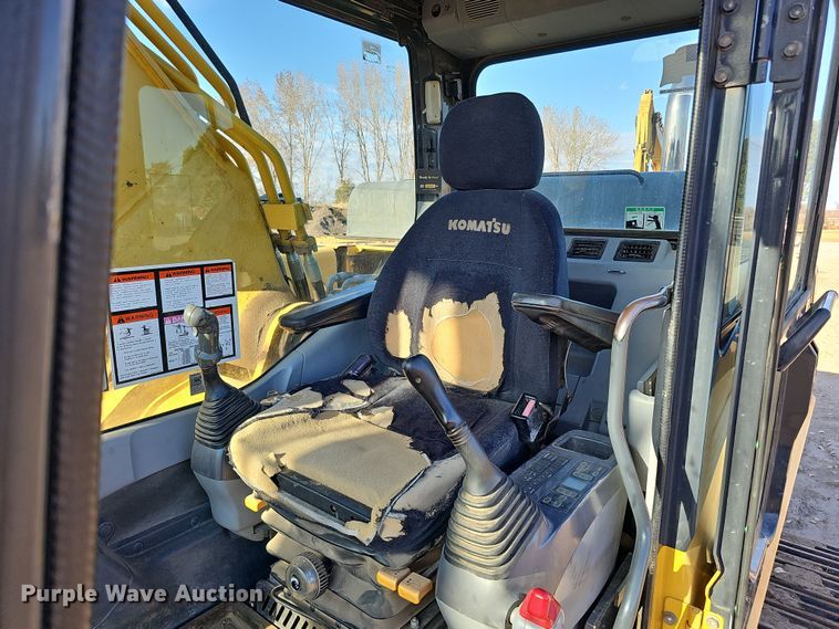 image for item DQ8476 2005 Komatsu  PC300 HD-7 excavator