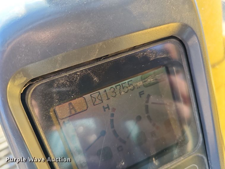 image for item DQ8476 2005 Komatsu  PC300 HD-7 excavator