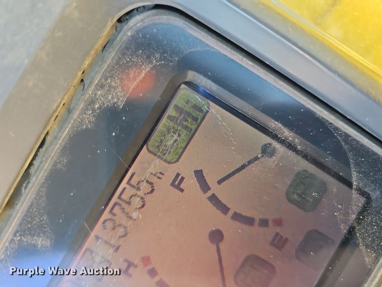 image for item DQ8476 2005 Komatsu  PC300 HD-7 excavator