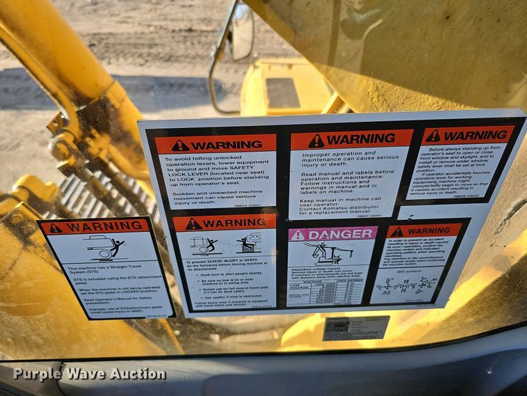 image for item DQ8476 2005 Komatsu  PC300 HD-7 excavator