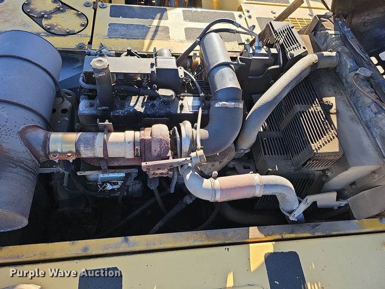 image for item DQ8476 2005 Komatsu  PC300 HD-7 excavator