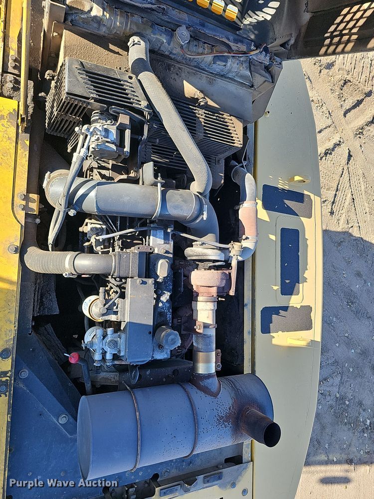 image for item DQ8476 2005 Komatsu  PC300 HD-7 excavator