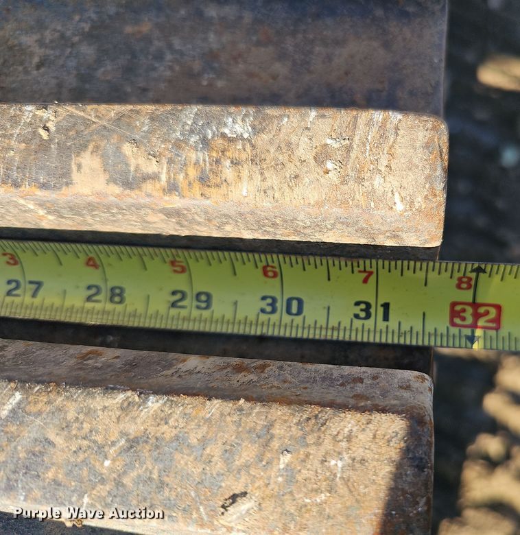 image for item DQ8476 2005 Komatsu  PC300 HD-7 excavator