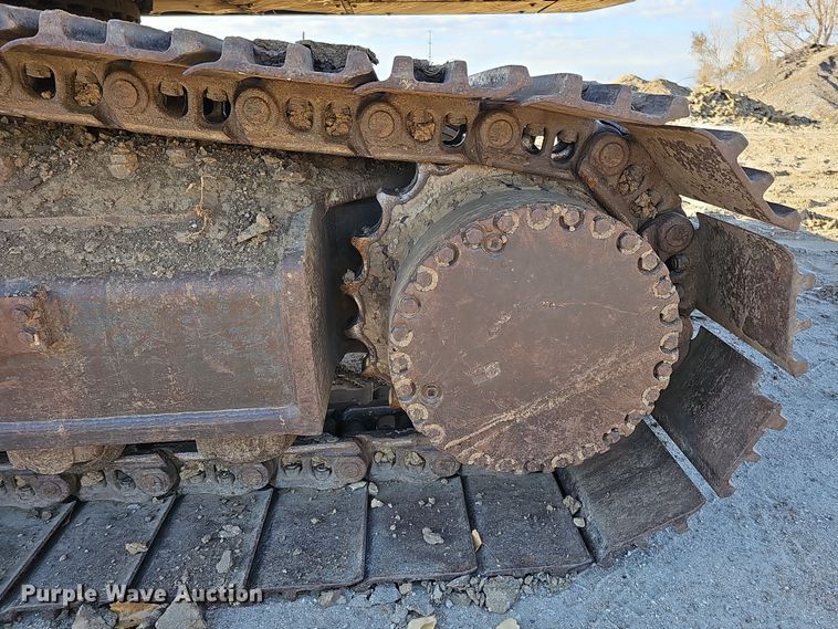 image for item DQ8476 2005 Komatsu  PC300 HD-7 excavator