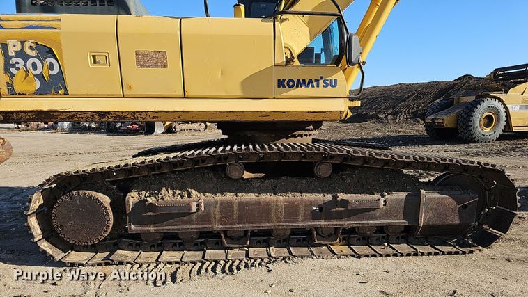 image for item DQ8476 2005 Komatsu  PC300 HD-7 excavator