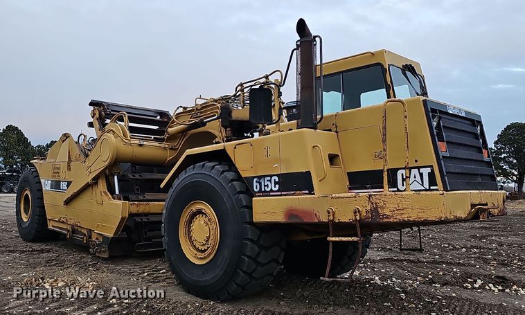 image for item DQ8477 2001 Caterpillar 615C Series II elevating scraper