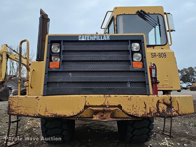 image for item DQ8477 2001 Caterpillar 615C Series II elevating scraper