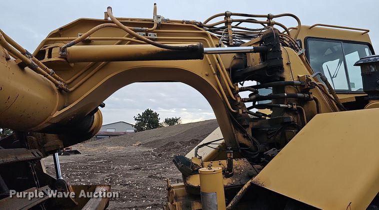 image for item DQ8477 2001 Caterpillar 615C Series II elevating scraper