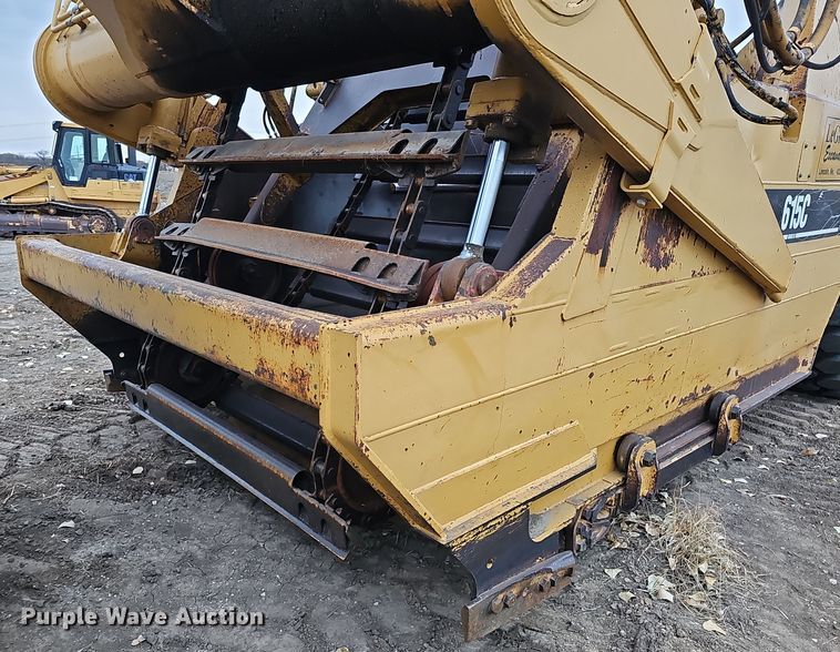 image for item DQ8477 2001 Caterpillar 615C Series II elevating scraper