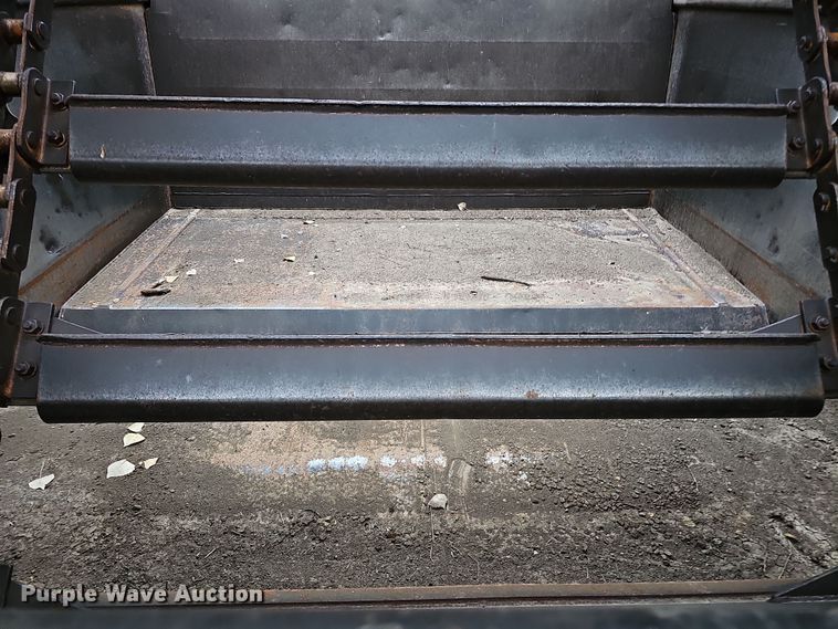 image for item DQ8477 2001 Caterpillar 615C Series II elevating scraper