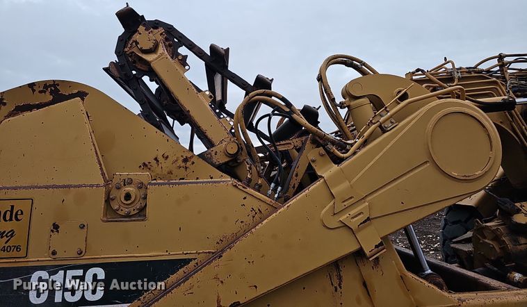 image for item DQ8477 2001 Caterpillar 615C Series II elevating scraper
