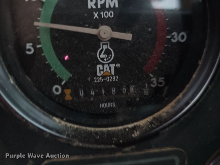 image for item DQ8477 2001 Caterpillar 615C Series II elevating scraper