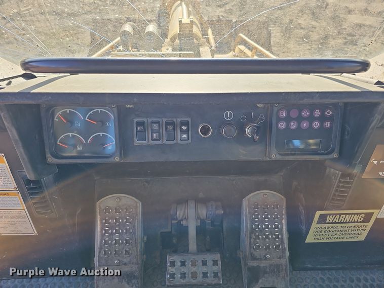 image for item DQ8479 2000 Caterpillar 963C track loader