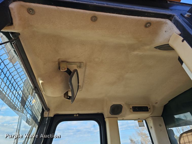 image for item DQ8479 2000 Caterpillar 963C track loader