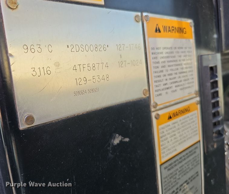 image for item DQ8479 2000 Caterpillar 963C track loader