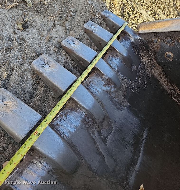 image for item DQ8481 2003 Caterpillar 330C excavator