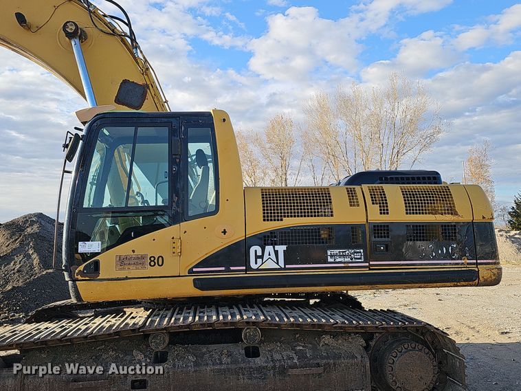image for item DQ8481 2003 Caterpillar 330C excavator