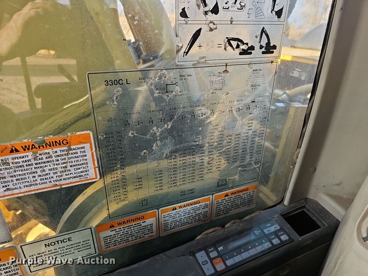 image for item DQ8481 2003 Caterpillar 330C excavator