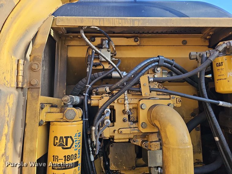 image for item DQ8481 2003 Caterpillar 330C excavator