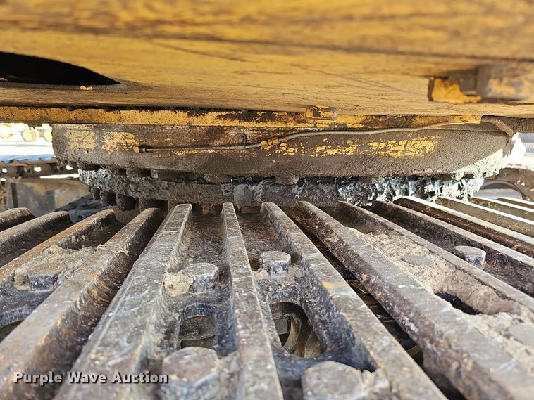 image for item DQ8481 2003 Caterpillar 330C excavator