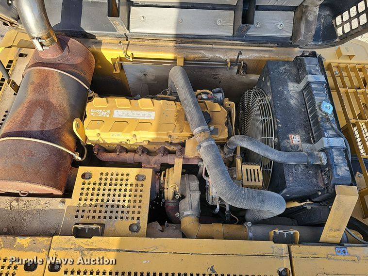 image for item DQ8481 2003 Caterpillar 330C excavator