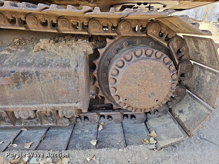 image for item DQ8481 2003 Caterpillar 330C excavator