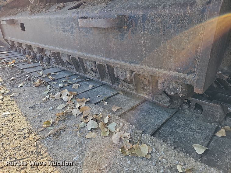 image for item DQ8481 2003 Caterpillar 330C excavator