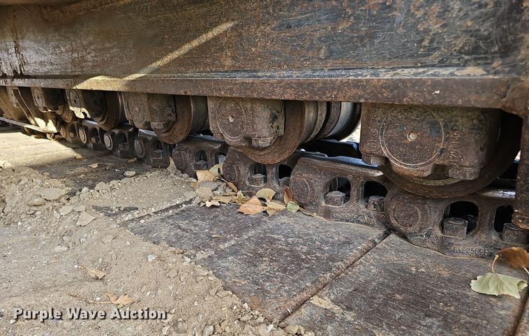 image for item DQ8481 2003 Caterpillar 330C excavator