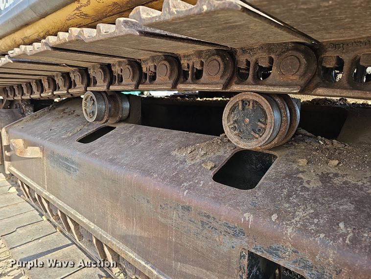 image for item DQ8481 2003 Caterpillar 330C excavator